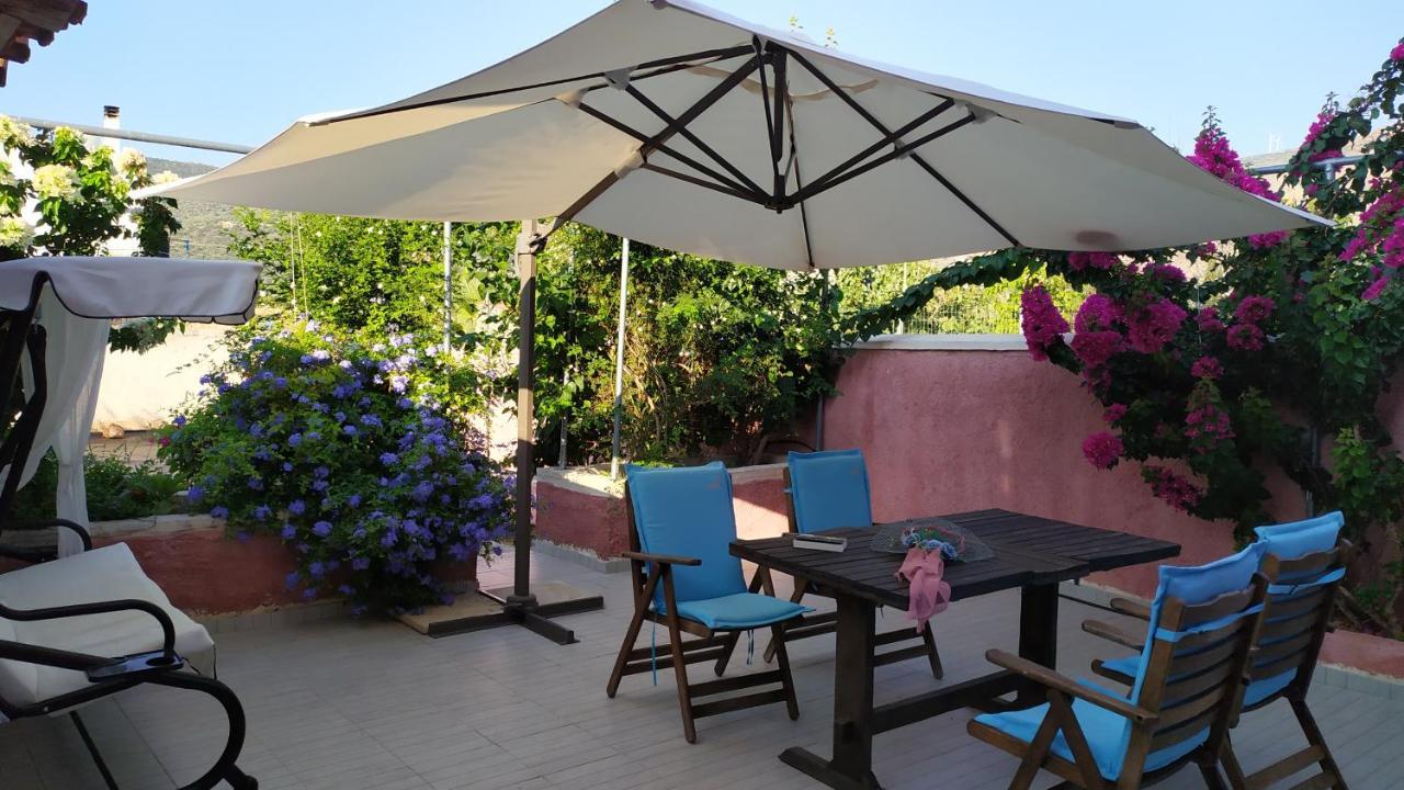 Locrihouse-Stylish Comfortable Home In Galaxídhion Exterior foto